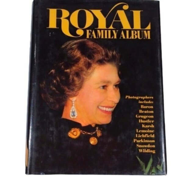 Vintage Hardcover Book Royal Family Album Don Coolican Mayflower Books 1978 - Picture 1 of 9